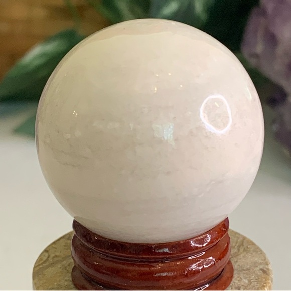 White & Pink Agate Sphere Crystal Ball Healing Polished W Stand Meditation 1.5" - Picture 2 of 7